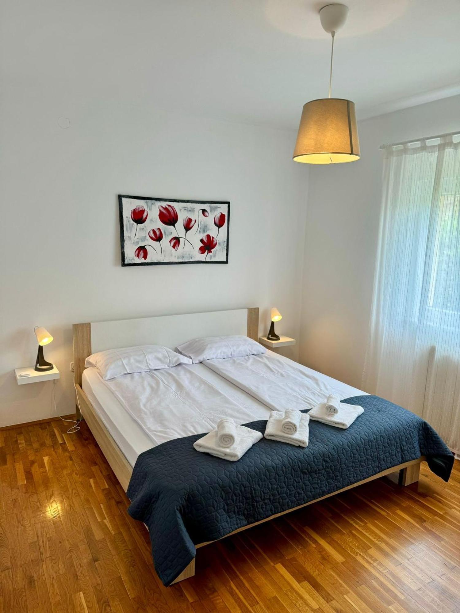 Apartman Monte Grande พูลา ภายนอก รูปภาพ